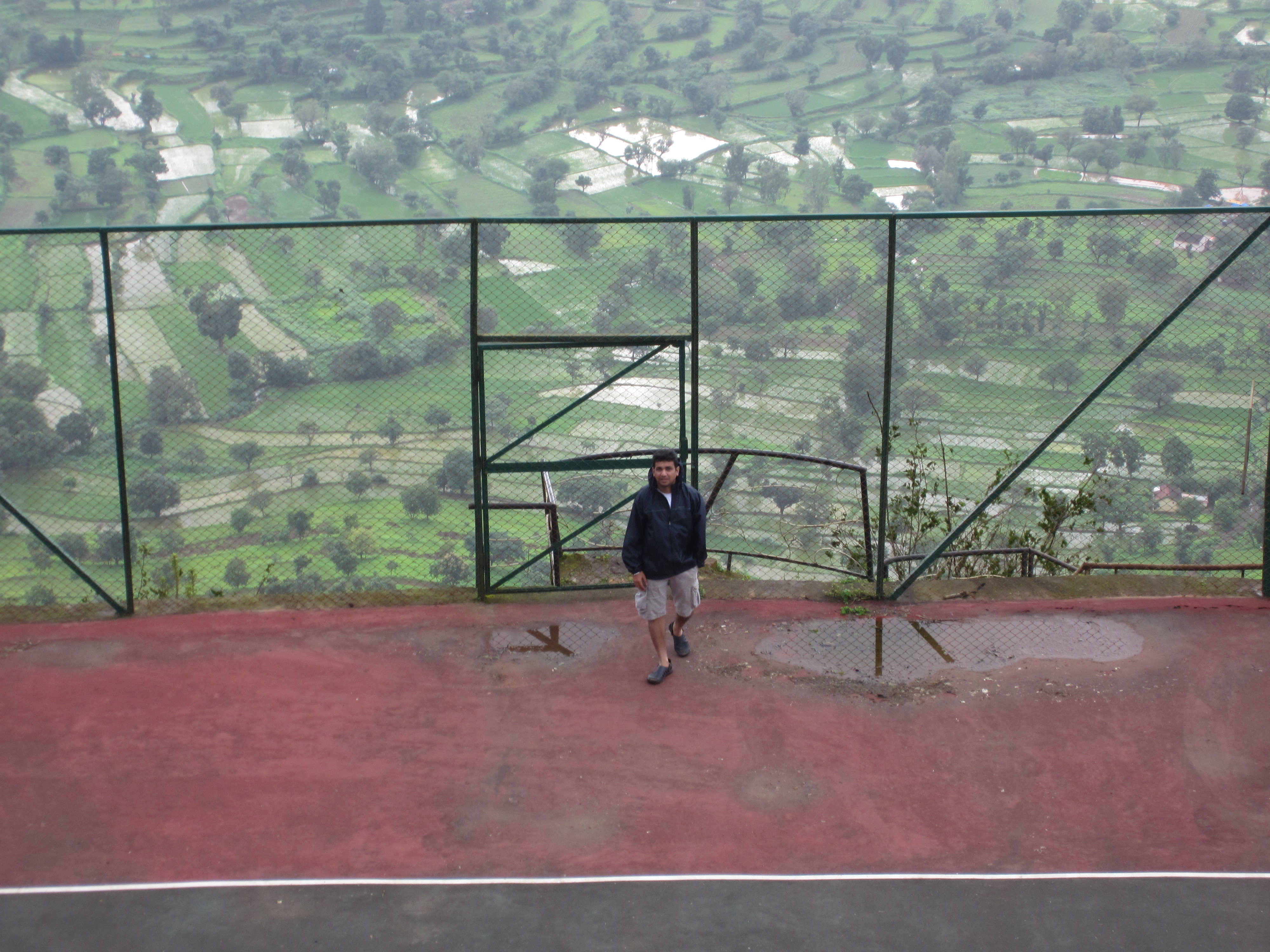 Panchgani Tennis Court on the edge